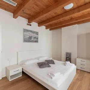 dimora-acquamarina.hotelinveneto.com/