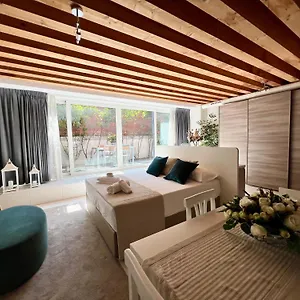 lucky-house.hotelinveneto.com/