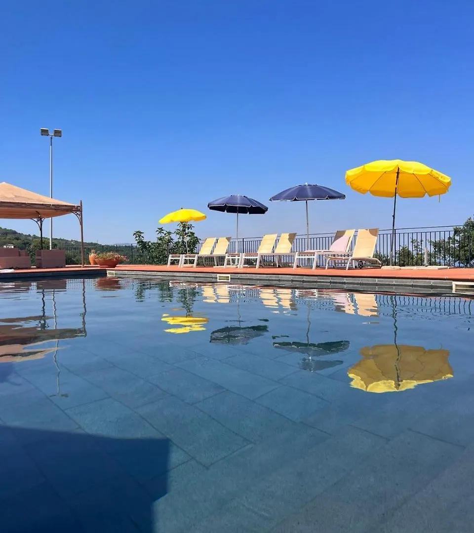Farm stay Le Case Del Merlo Turismo Rurale Milo