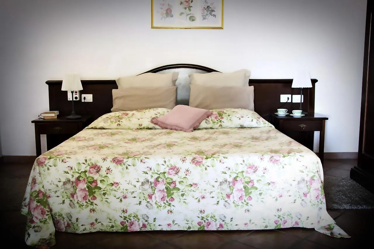 Farm stay Le Case Del Merlo Turismo Rurale Milo Italy